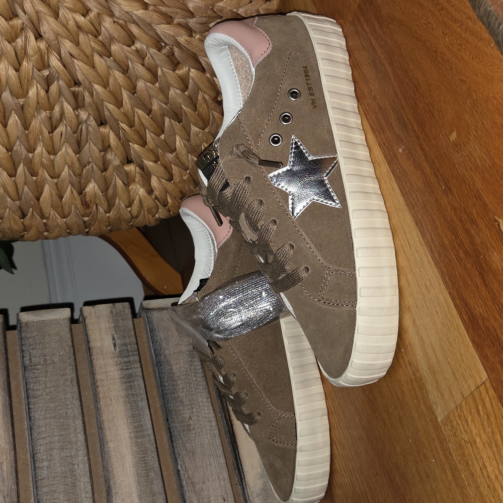Vintage Havana Brown Suede Sneakers with Silver Star Accent